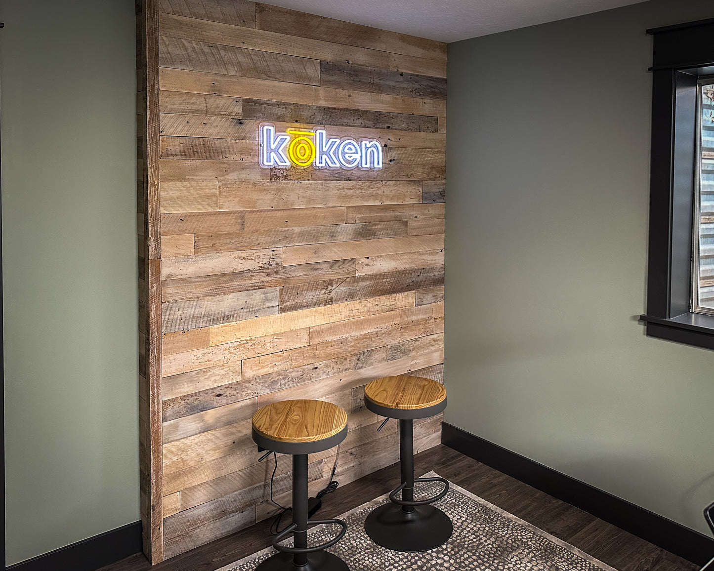 Coastal Drift - Whitewashed Reclaimed Wall Planks
